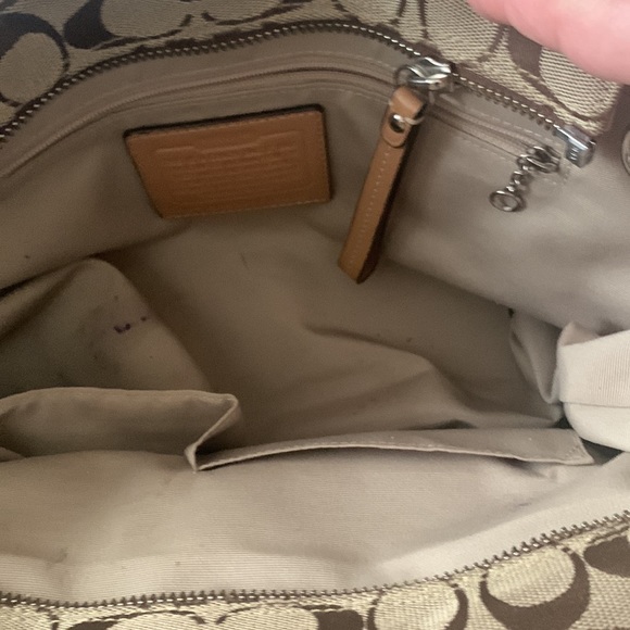 Coach purse! - Picture 4 of 9